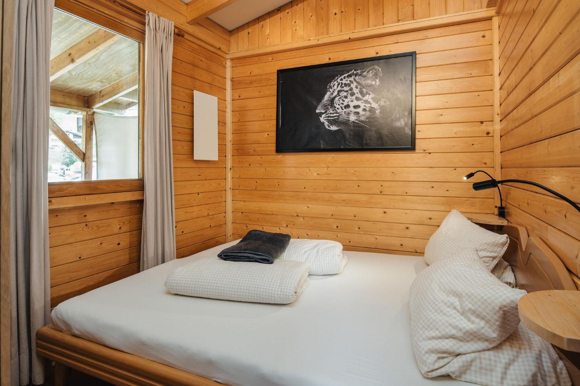 Camping Dreilaendereck Blockhuetten & Apartments Ried im Oberinntal Exterior photo